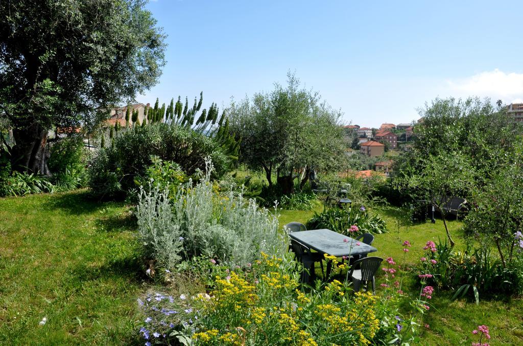 Villa Ca Dei Conti San Bartolomeo Al Mare Habitación foto